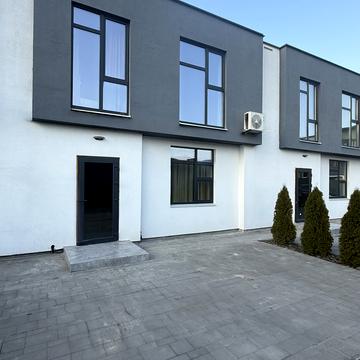 Амбулаторна вул.