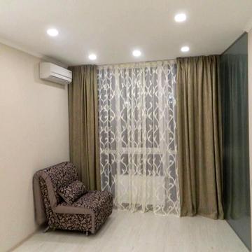 Середньофонтанська вул., 30/1