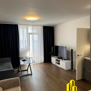 Академіка Заболотного вул., 15-Б