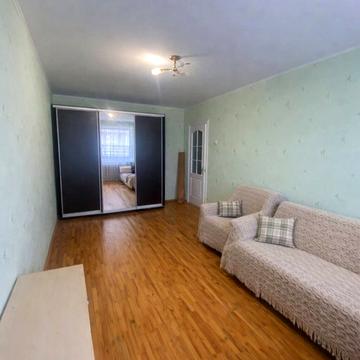 Андрія Первозванного вул. (Стахурського), 74