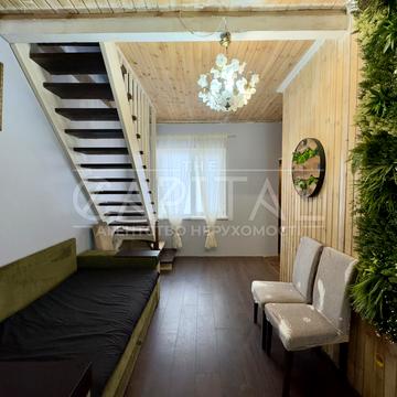 Дніпроводська вул.