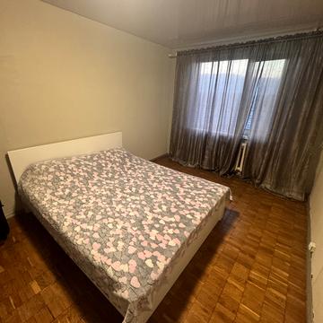 Оболонський просп., 11