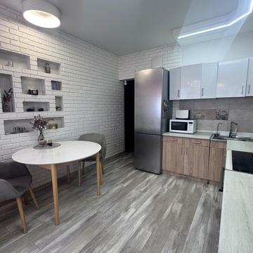 Володимира Наумовича вул. (Антонова-Овсієнка), 4-А