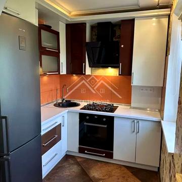 Гірничих Інженерів вул. (Пушкіна), 3