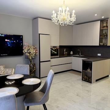 Садова вул., 52