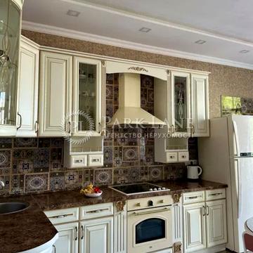 Дегтярна вул., 19