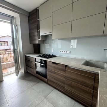 Літературна вул. (Чехова), 6-Ж