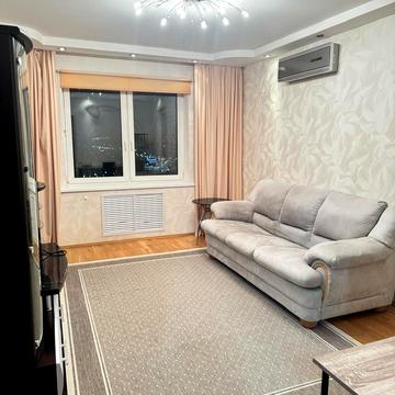 Феодосійський пров., 14-А