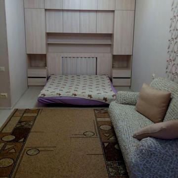 Бродська вул., 1-Б