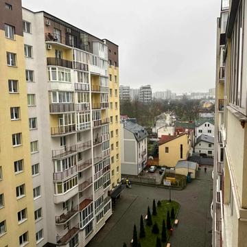 Уляни Кравченко вул., 8