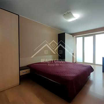 Петра Калнишевського вул. (Харитонова), 1