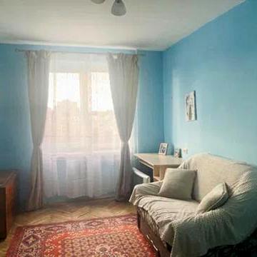 Олександра Довженка вул., 7