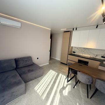 Університетська вул., 3/8