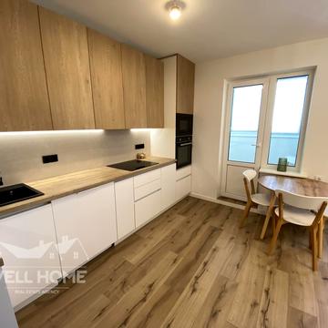 Василя Симоненка вул., 105