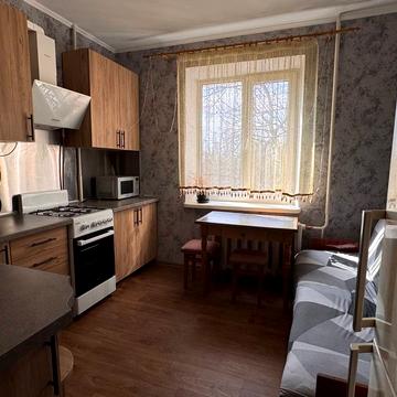 Кулика і Гудачека вул. (Макарова), 8