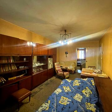 Симона Петлюри вул., 23