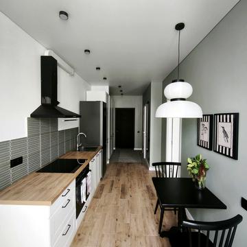 Загорська вул., (Будинок)