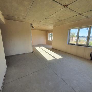 Академіка Сахарова вул., 26