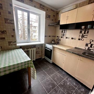 Варненська вул., 17/2