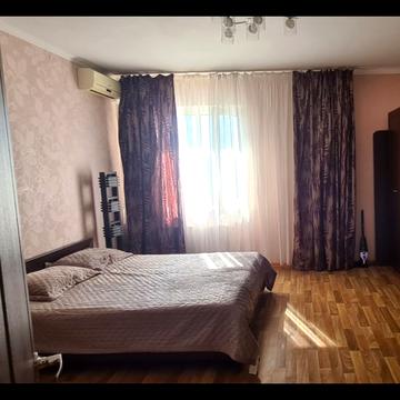 Мечникова вул., 2/1