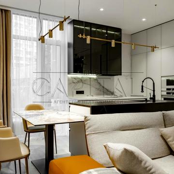 Саперне Поле вул., 3