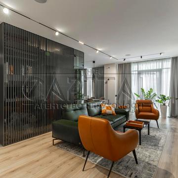 Саперне Поле вул., 5