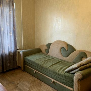 Олександра Махова вул. (Жолудєва), 1