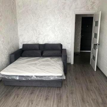 Героїв Крут вул., (Будинок 3)