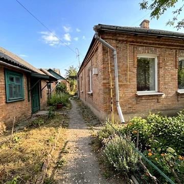 Учительський пров., 14