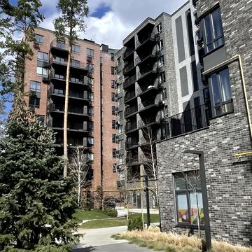 Університетська вул., 1