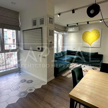 Регенераторна вул., 4 к13