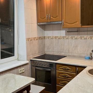 Єдності вул. (Краснодарська), 185