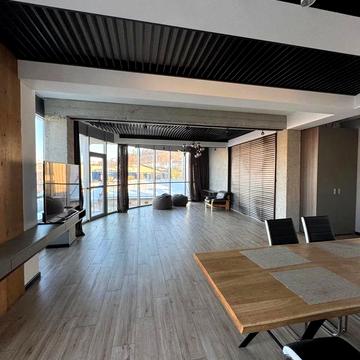 Цехова вул., 1