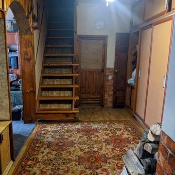 Пост-Острівська вул., 13