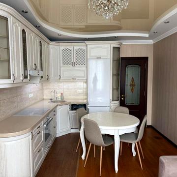 Вишгородська вул., 45