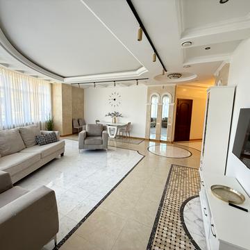 Старонаводницька вул., 13