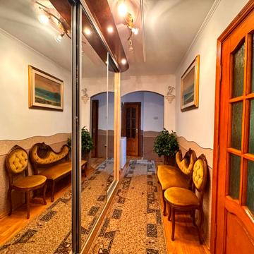 М.Витвицького, 30