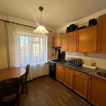 Богдана Гаврилишина вул. (Ванди Василевської), 6