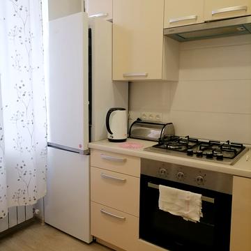 Авіаційна вул., 1