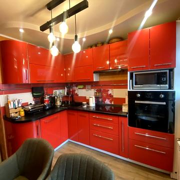 Чорноліська вул. (Чеботарьова), 30