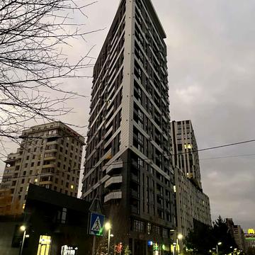 Вячеслава Чорновола просп. (), 77