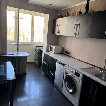 Князя Ярослава Мудрого просп., 5