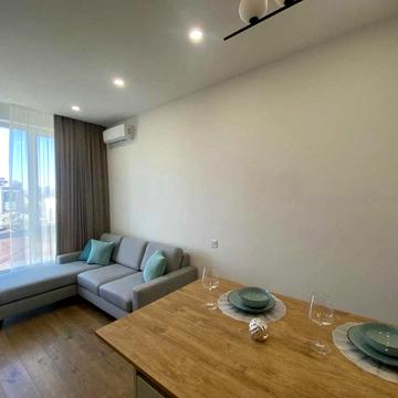 Бульварно-Кудрявська вул. (Воровського), 17