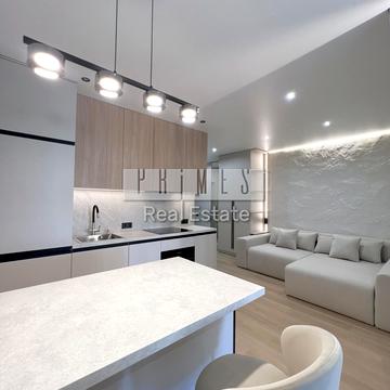 Європейського Союзу просп. (Правди), 53/46