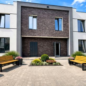 Прорізна, 35