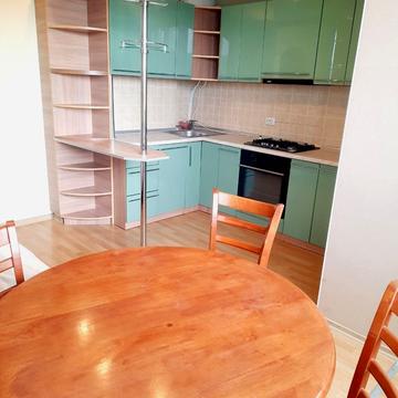 Сухумська вул., 24