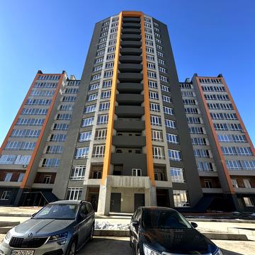 Харківська вул., 37 к1