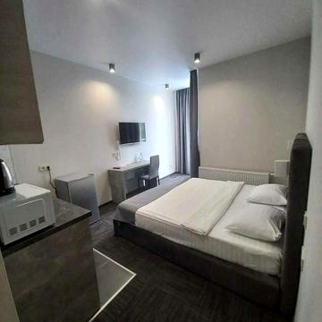 Василя Тютюнника вул. (Анрі Барбюса), 28-А