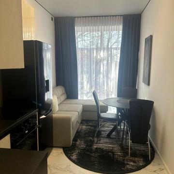 Петра Могили вул., 28