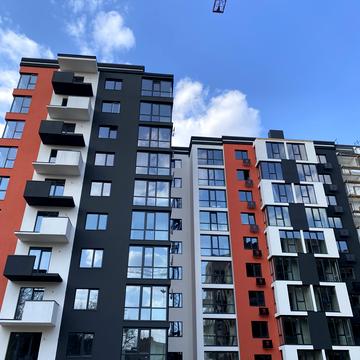 Степана Бандери вул., (Будинок 1)